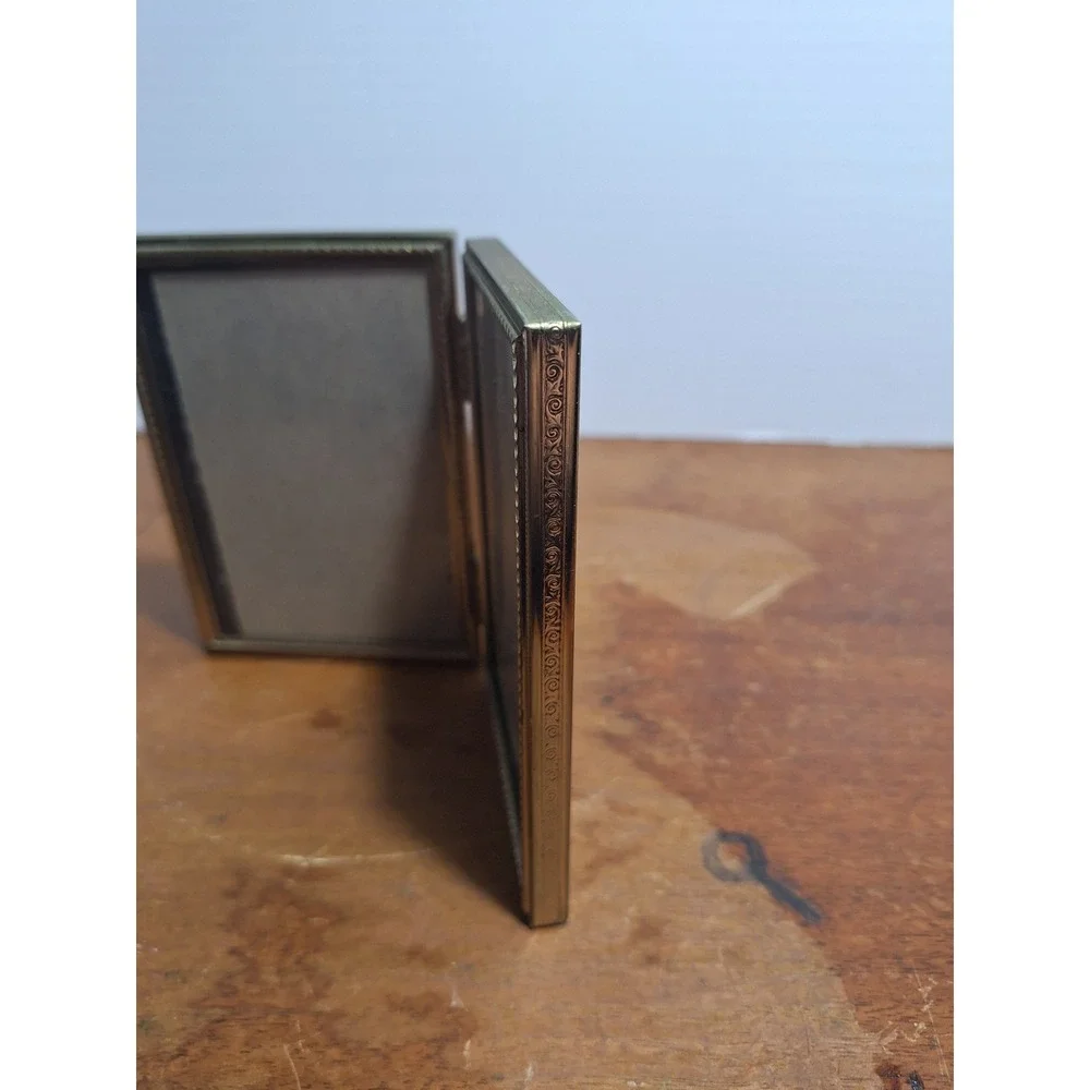 Vintage Brass Double Picture Frame Hinged Folding Filigree Gold Tone 5x3.5